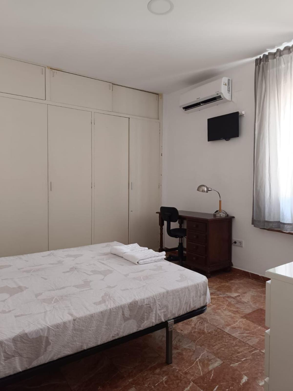 Piso Dos Junto Plaza Colon Apartment *